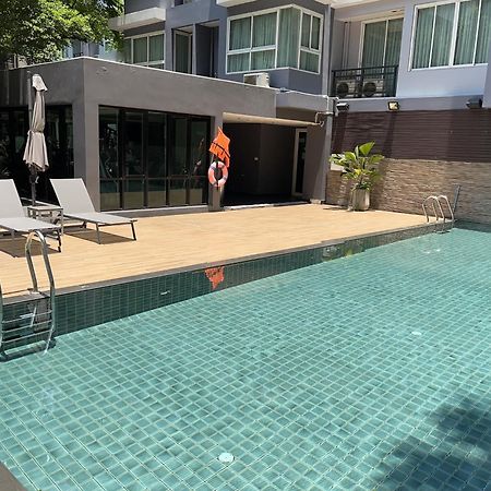 Arize Hotel Sukhumvit Bangkok Exterior foto